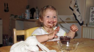 Emma seule comme une grande!!