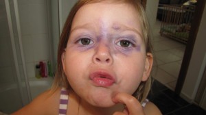 Emma en mode make-up!!
